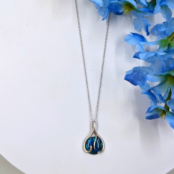 Abalone Shell and 925 Sterling Silver Signed Vintage Necklace - Picture 1 of 6